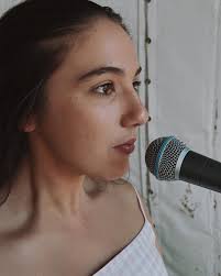 It's been a blast coming back to the stage after some time off 🤍 Excited  for our upcoming gigs, follow @theobelacoustic for more 🤍 #musician  #microphone #microinfluencer #acoustic #music