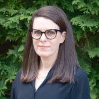 Michelle Mills's Instagram, Twitter & Facebook