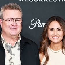 Selling Sunset's Mary Fitzgerald is a toned beach babe for delayed  honeymoon