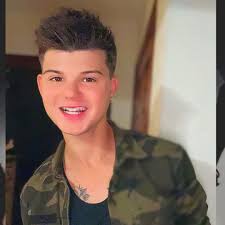 Jacob Medeiros's Instagram, Twitter & Facebook