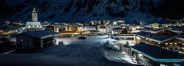 In touristic terms, however, it is part of the arlberg region. Lech Am Arlberg Hotel Felsenhof Appartement Burahus
