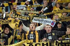 Bei einem aufstieg könnte es zu einer erneuten ansammlung kommen. Aachener Aufstieg Nach 36 Jahren Zuruck In Der Bundesliga Der Spiegel