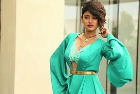 Oviya Helen Height Weight Age Wiki Bio Boyfriend Facts Oviya tribute #oviyaarmy #oviya #actress #hotphotos #cutegallery #cuteactress #biggboss #biggbosstamil #biggbossoviya. oviya helen height weight age wiki