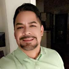 William Bonilla Sr's 60 year run as an attorney comes to an end. He's  surrendered his law license while facing disciplinary action from the Texas  State Bar Association. http://bit.ly/ID81Ga