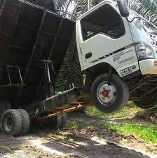 Highqulity 3d model.indian lorry or kerala sphadikam lorry,made in 3ds max2018. Lori Sewa 3 Tan Harga Budget Home Facebook