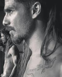 Shahid Kapoor celebrates 8 years of one of his iconic roles as Tommy Singh  in Udta Punjab and his major transformation was an epic one! 🤩🔥🥵💖  @shahidkapoor #shahidkapoor #udtapunjab #tommysingh #bollywood #koimoi