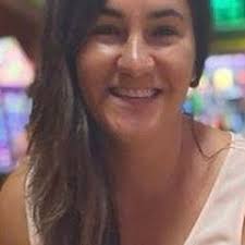 Laura Scoggins's Instagram, Twitter & Facebook