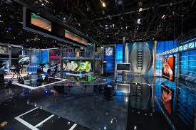 Nun steht er mit seinem neuen team, den tampa bay buccaneers, zum 18. Espn Studio W Broadcast Set Design Gallery