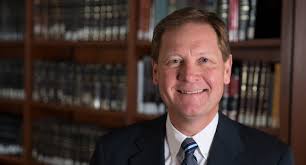 Law School Dean Jerry Anderson announces decision to step down and return  to faculty