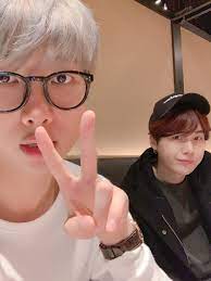 Jung hoseok ( 24 ) ist wie seine bandkollegen kim namjoon & . ë°©íìëë¨ On Twitter ê³ ê¸°êµ½ê¸° 1ì¸ì ìê°í Namjoon Bts Yoongi Bts Suga