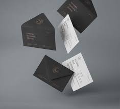 Mockup De Convites No Ar Em Psd Gratis Convite Mockup