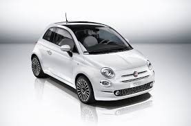 With looks harking back to the fifties classic of the same name, this reimagining of the 500 (cinquecento in italy) turns heads like few other cars in. Foto Fiat 500 Facelift Se Prezinta Modificari Discrete Dar Importante 0 100 Ro