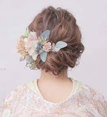 ウェディングドレスにぴったりの髪型30選 ゆるふわ でおしゃれ花嫁に 結婚式準備はウェディングニュース ウェディング ヘアスタイル 色打掛 髪型 アップ ヘアセット 結婚式