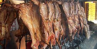 Al asar la carne a la plancha o a la parrilla se busca obtener una superficie dorada y un interior jugoso. Receta Para Preparar Cabrito Asado Mexico Desconocido Asado Recetas Recetas De Platillos Mexicanos