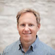 Travis Crow's Instagram, Twitter & Facebook