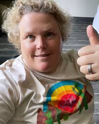 Here in NC visiting my dad. He's looking pretty rough but a thumbs up  because progress is being made. Things were very dicey Thursday. His  incision was showing signs of fluid leaking (