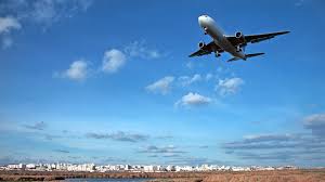 Hi/low, realfeel®, precip, radar, & everything you need to be ready for the day, commute, and weekend! Mau Tempo Obriga Quatro Avioes A Aterrar Em Faro