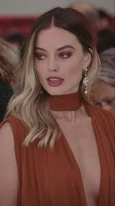 Subscribe to our weekly wallpaper newsletter and receive the week's top 10 most downloaded wallpapers. Margot Robbie Wallpaper Margot Robbie Robbie Beautiful People