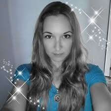 My first goldfish plant is blooming like crazy!🧡