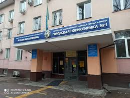Как себя вести после первой прививки от коронавируса после первой дозы вакцины нужно соблюдать все меры предосторожности. Kak Prohodit Vakcinaciya Epidemiologov Ot Koronavirusa V Almaty Fotoreportazh