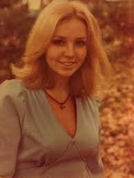 Freda Hendricks's Instagram, Twitter & Facebook