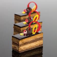 Layer Upon Layer Can You Tell How Much We Love Chocolate This Petit Gateau From Savour Online Classes Is All About The Cocoa With Trang Miệng