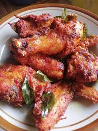Sajian ini mungkin sudah sering anda santap di rumah makan atau restoran. Resepi Ayam Goreng Mamak Myzons