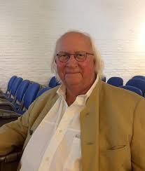 Bei der lebhaften diskussion über die wahrheitstheorie für systeme, in denen die lügnerparadoxie darstellbar ist, sind auch selbstreferentielle sätze der form eines tt intensiver untersucht worden. Luc Isebaert 22 5 1941 30 9 2019 Systemagazin