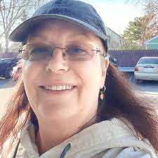 Yellow is such a happy color 💛🐝☀️