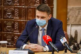 Scriem despre viața în cluj, îți oferim motive să ieși din casă și te ținem la curent cu ce se întâmplă în oraș. A ScÄƒzut Rata De Infectare In Cluj Napoca Sub Pragul Critic De 3 Cazuri La Mie Se Redeschid Restaurantele Www Actualdecluj Ro