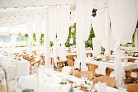 Vous retrouvez, intacts, vos souvenirs d'hier, de ces longues et grandes vacances où le temps n'existait pas ! Mariage Au Cap Ferret Marie Isabelle Vincent Mariage Wedding Ferret