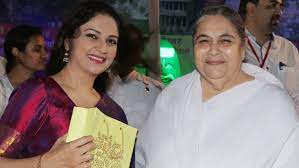 Brahma kumari sister yogini, gracy singh and vivek oberoi share a moment at a spiritual talk by brahma kumari sister shivani on inner peace & inner power at bhaidas hall. Gracy Singh Celebrated Maha Shivratri On Juhu Beach
