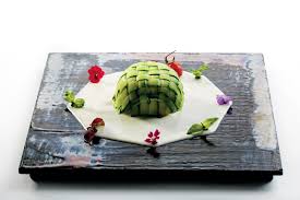 Travasare il composto in una bastardella, aggiungere la provola riscaldata a bagnomaria e. Parmigiana Di Zucchine Su Fonduta Di Provolone Del Monaco La Madia Travelfood