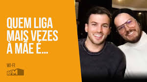 David araújo antunes (born 30 july 1991), better known by his artistic name david carreira, is a portuguese singer, actor and model. Quem Liga Mais Vezes A Mae E David E Mickael Carreira Youtube