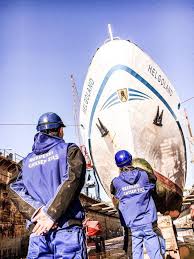 The ship itself has a tank capacity for 54 cubic meters of lng fuel and 12 cubic meters of standard ship's diesel, which it is said will only be used for the ignition sequence. Traumberuf Schiffsmechaniker Reederei Cassen Eils Facebook