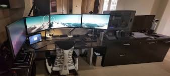 Posted by u/deleted 3 years ago. Swapped One Of My 4k Monitors For An Alienware Ultrawide Alienware Monitor Pc Gaming Desk