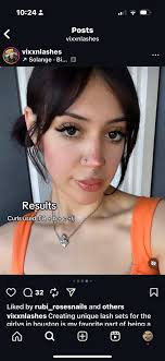 SOS Is anyone available today at 1pm in Dallas to do curls for a boudoir  shoot?