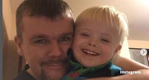 Father raises son with Down syndrome alone after wife leaves him due to  diagnosis