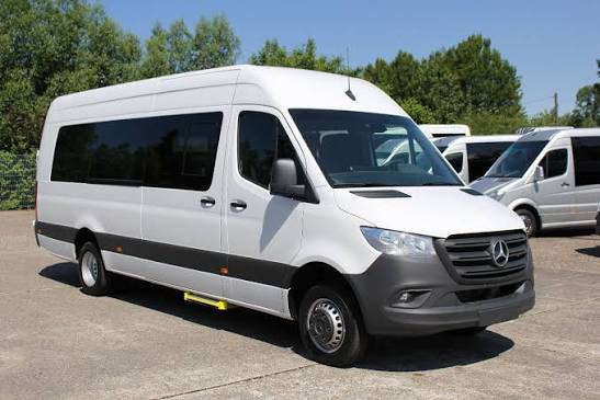 Mercedes Sprinter Minibus