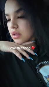 Elizabeth Durocher's Instagram, Twitter & Facebook