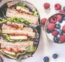 Zur großen pause in der schule esse ich … zum mittagessen … am nachmittag … welche nährstoffe und vitamine isst du in einer woche? Schule Essen Mitnehmen Bodykiss