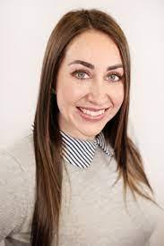 Melissa Polzin's Instagram, Twitter & Facebook