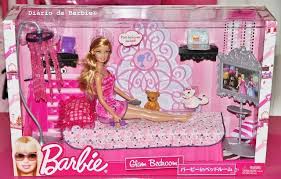 2012 Barbie Glam Bedroom Doll And Playset Play Set N4894 Bed Bedding Pillow Chandelier Lamp Teddy Bear Laptop Computer Flat Screen Tv Television On Stand With Barbie Playset Bed Pillows