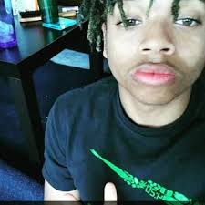 Jacob Kee (@treeetop_)