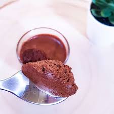 Mousse Au Chocolat Simple Mais Tellement Bon Je La Prefere Personnellement Avec Un Bon Chocolat Noir Et Vous Plutot Mousse Au Chocolat Noir Au Lait Ou Blan