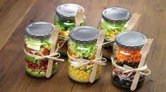 Des Lunchs En Pot Rapide En Seulement 5 Etapes Salades En Bocal Recettes De Cuisine Cuisine Et Vin
