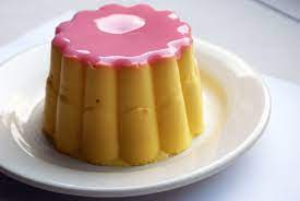 De nieuwste pudding smaak van mona is tompouce geworden. Review Monatoetje Tompouce Madebybabe