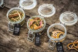 Tisanes Maison Aux Epluchures Oui Le Magazine De La Ruche Qui Dit Oui Tisane Epluchures Regime Perte De Graisse