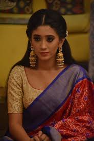 Shivangi Joshi S Drool Worthy Saree Looks Iwmbuzz Our television celebrities too brought bappa in their homes and on their respective sets. shivangi joshi s drool worthy saree