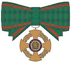 Alla cerimonia hanno preso parte i vertici territoriali della magistratura, delle forze armate e delle forze di polizia e i sindaci dei comuni di residenza degli insigniti. A Due Cittadini Sestesi L Onorificenza Dell Ordine Al Merito Della Repubblica Tuttosesto